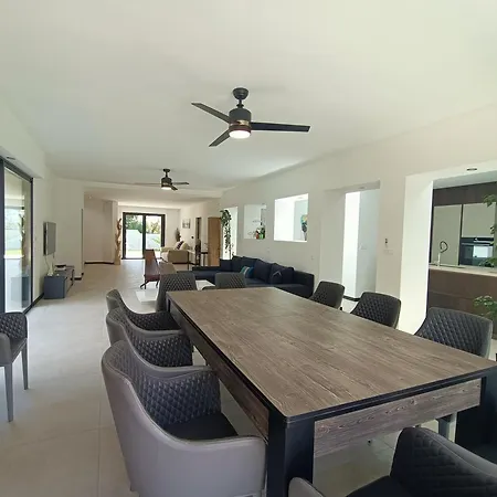 D'exception A 20m Des Sablettes Plage, Cote D'azur Villa
