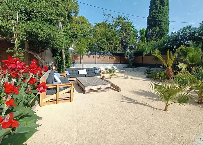 Villa Vue Et Emplacement D'exception A 20 M De La Des Sablettes *